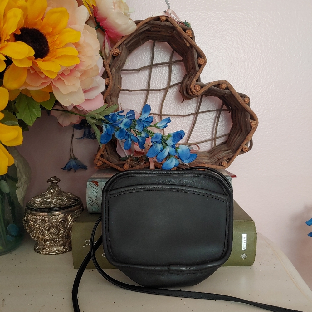 Vintage Coach Black Mini Hadley Crossbody Purse - Picture 2 of 7